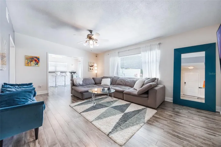 Picture taken while property was still occupied.