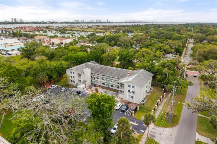 633 S Palmetto Ave #103