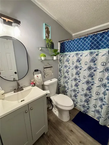 Secondary bathroom