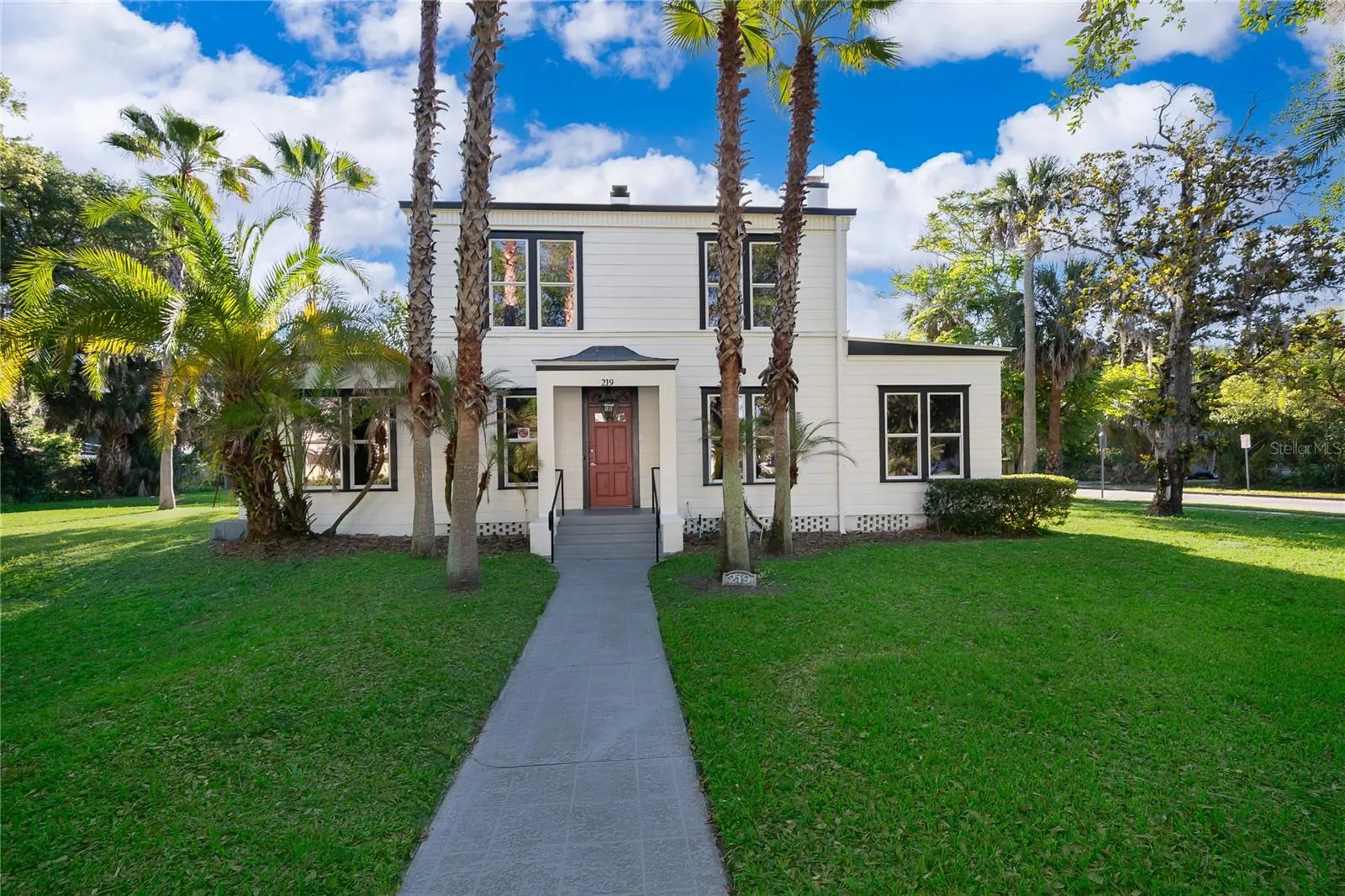 Frontage on Clyde Ave.