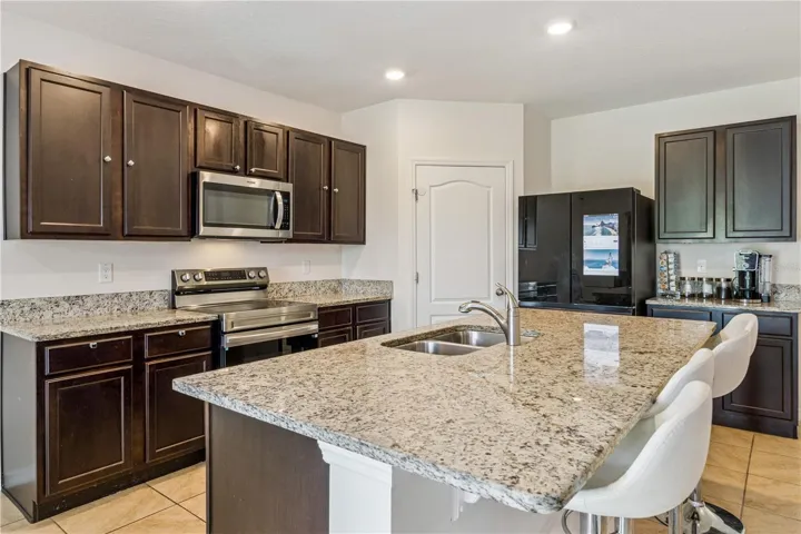 Kitchen with lots of counter space