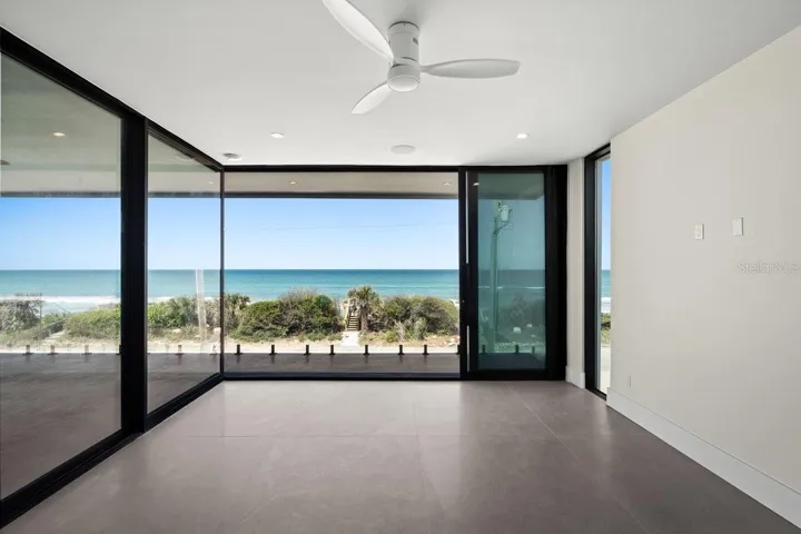 2nd Floor Living Room