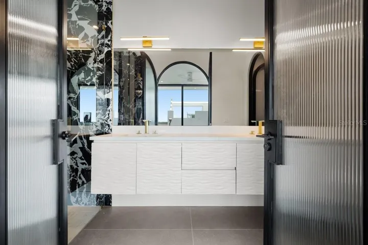 3rd Floor Ensuite Bath #3