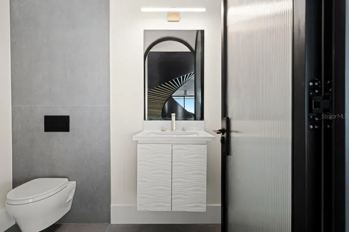 2nd Floor Half Bath