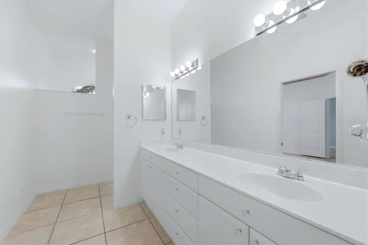 Main bathroom