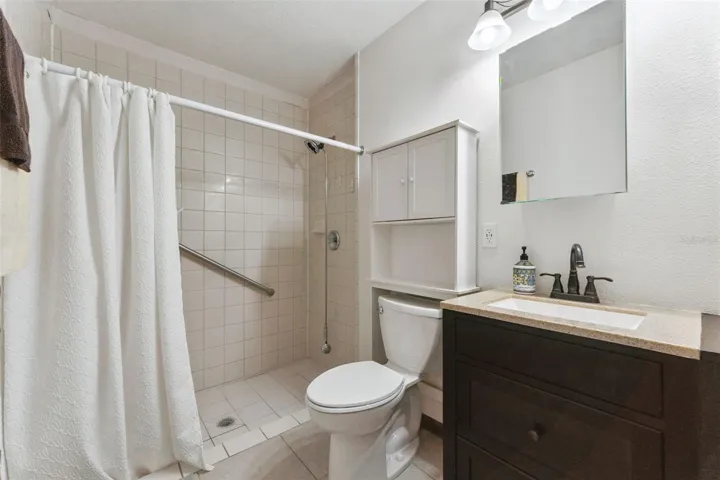 In-Law Suite - Handicap Accessible Bathroom