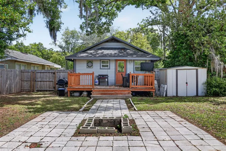 Backyard/Pavers