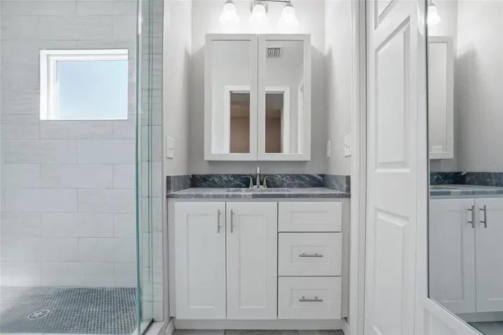 Owner's suite bathroom vanity