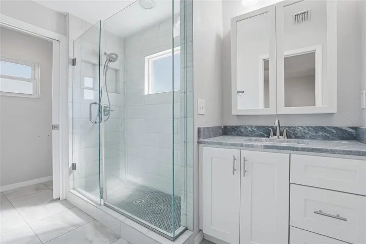 owner's suite walk in shower