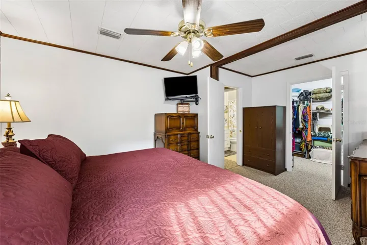 Is nicely carpeted