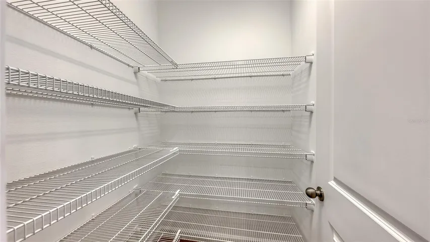 Walk in Pantry