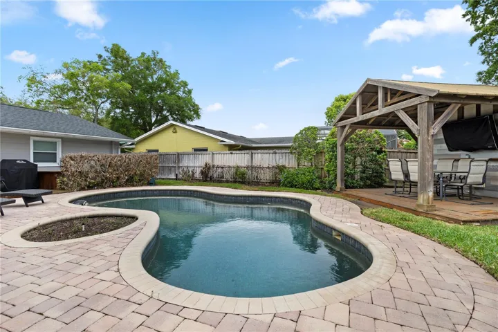 Pool & Patio