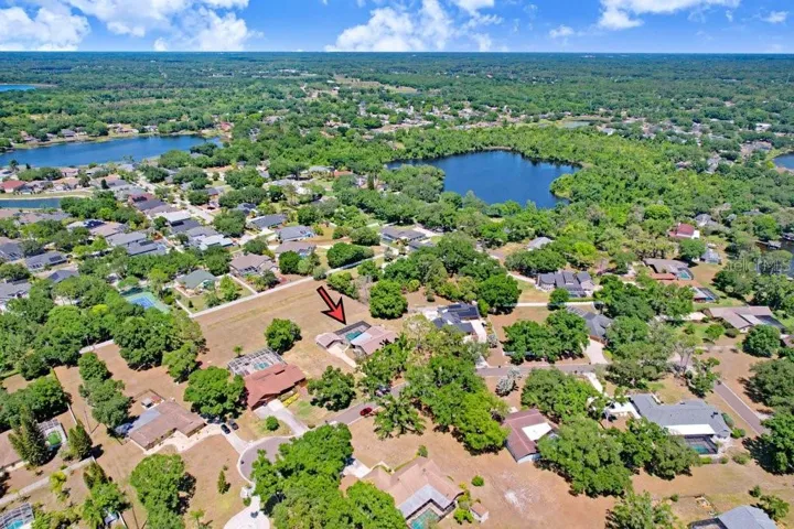 Neighborhood with view of Lake Maurine