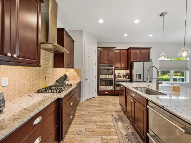 Stunning Chef's Dream Kitchen- Natural Gas!