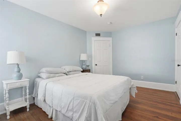 BEDROOM 5