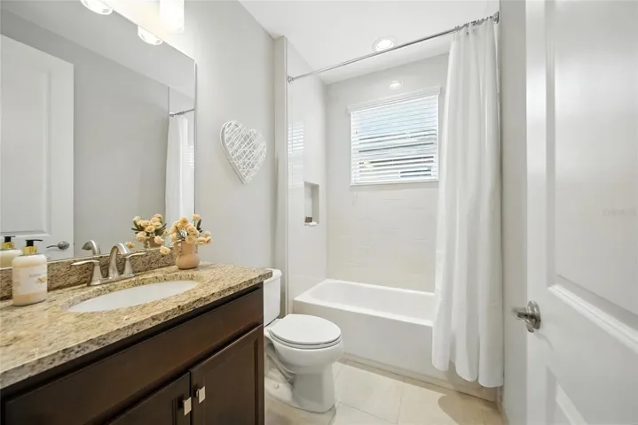 4th Bathroom