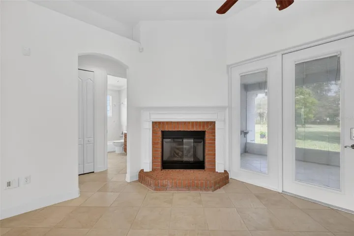 ozy Corner Fireplace