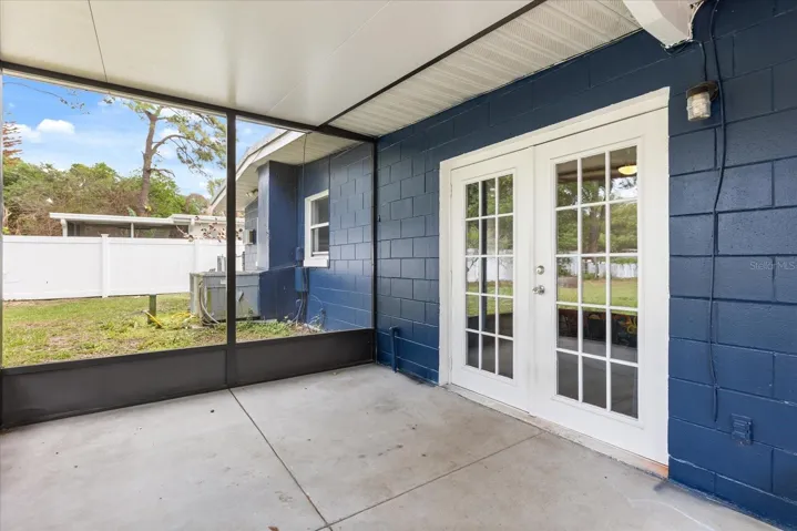 Screened in Back Porch