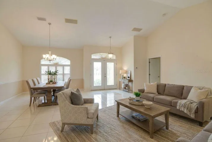 Living/Dining Room
