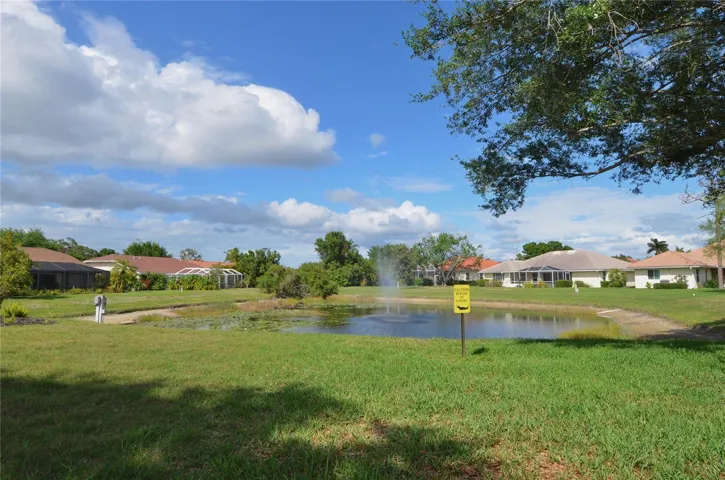 Community House Lake