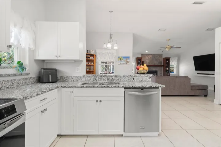 Kitchen - Open Floor Plan