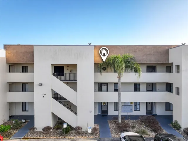 Building 8, Unit 815