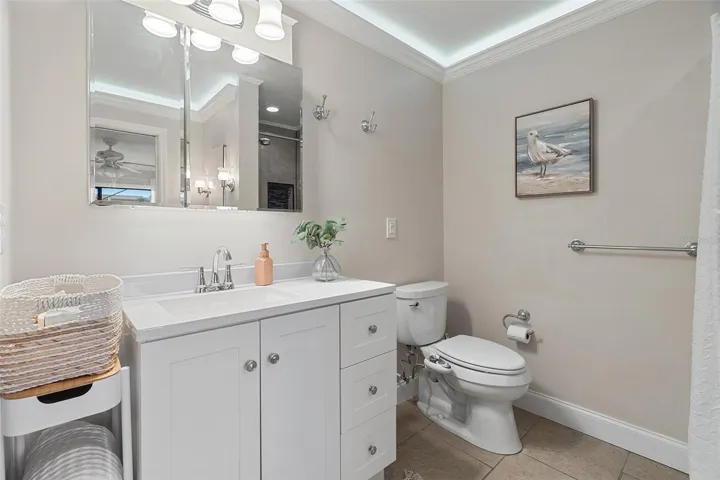 New vanity sink cabinet