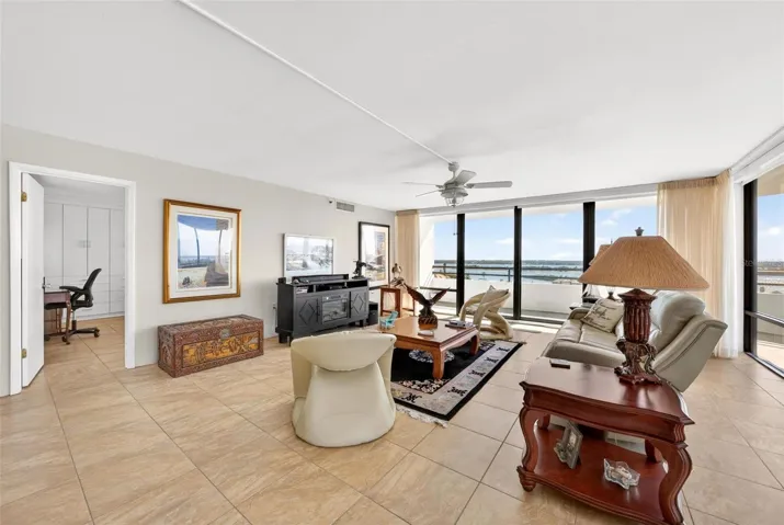 Dining / Living room combo