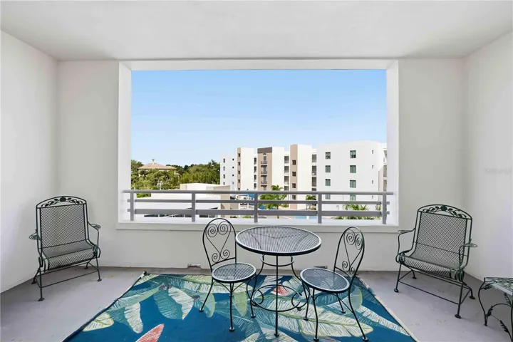 large lanai