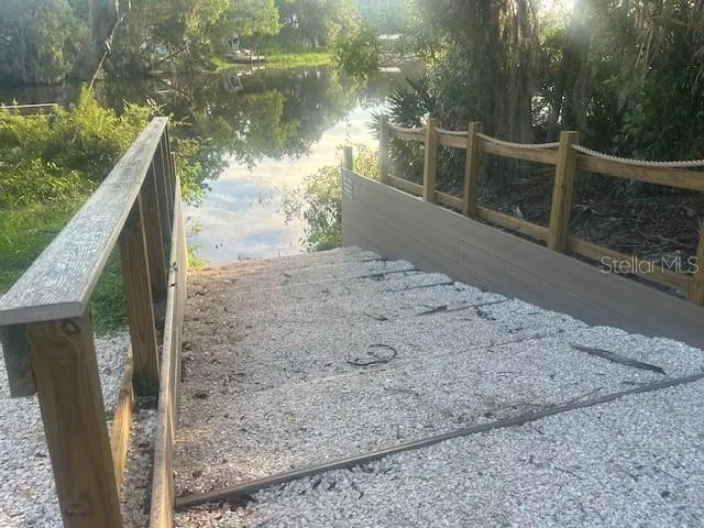 Community canoe/kayak ramp on the Braden River.
