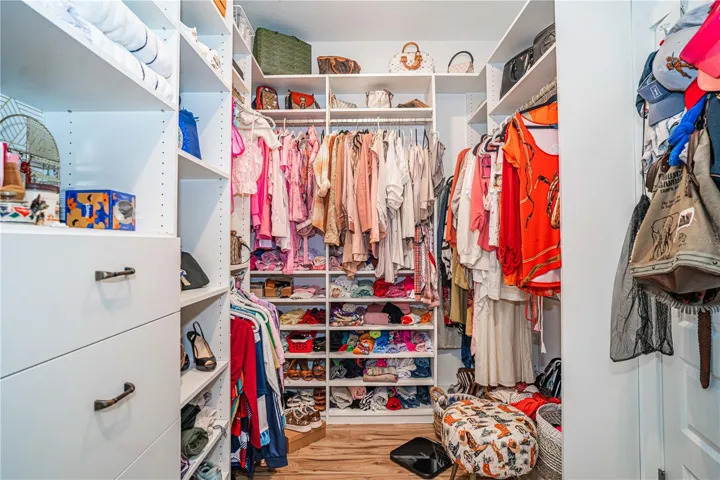 primary bedroom walk in closet