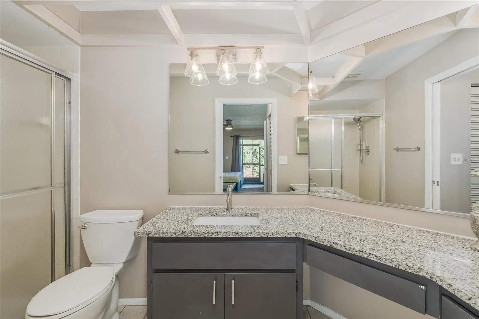 Primary En Suite Bath