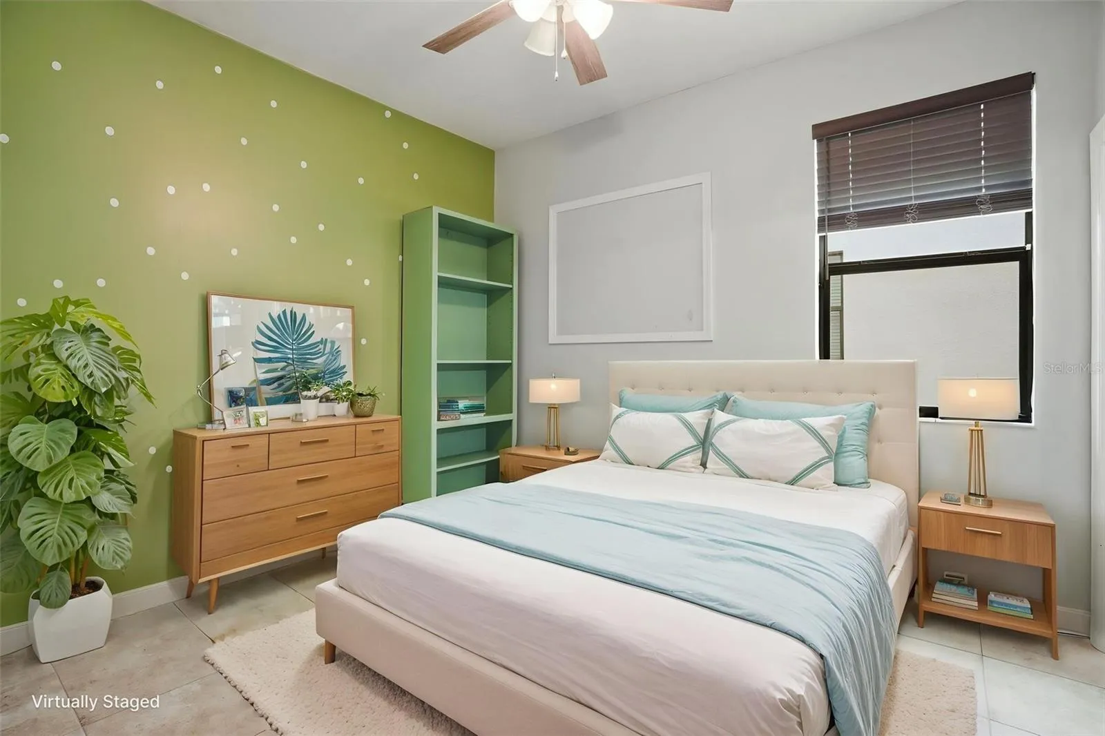 4th bdrm with bath with bath