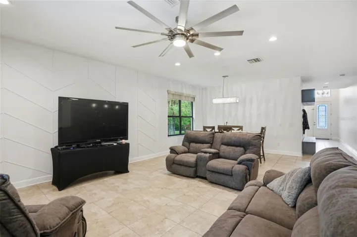 living / dining