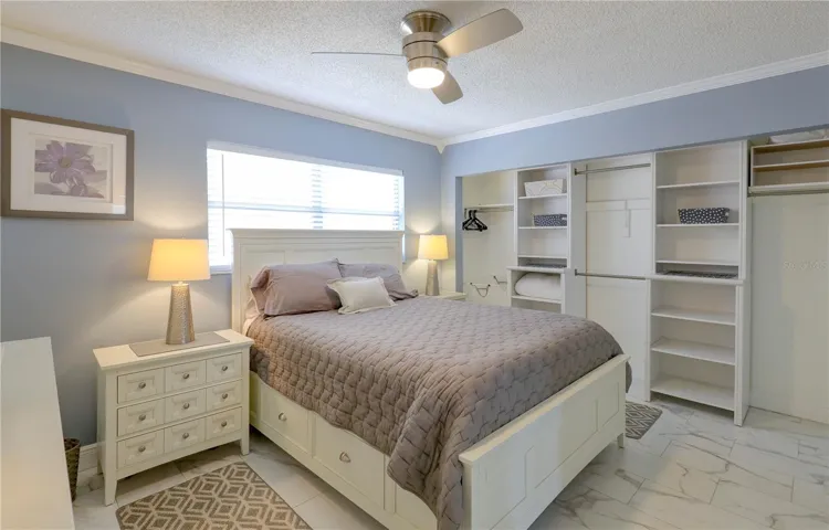 Spacious bedroom