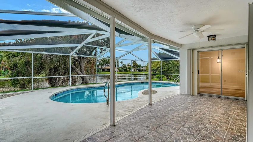 Unstaged Lanai & Pool Deck