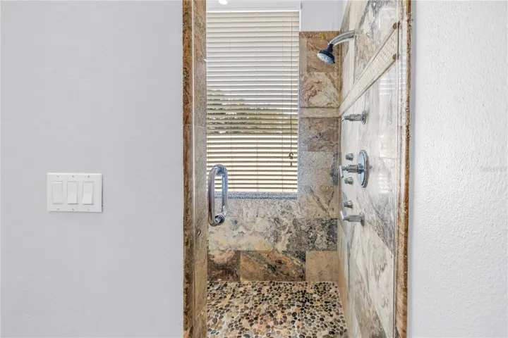 Shower Primary