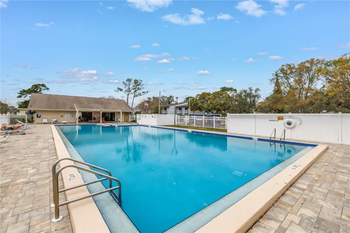 Club House/Pool