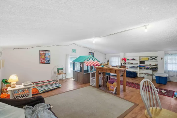 Upstairs Loft Bonus Room