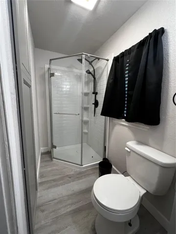 Bathroom in bedroom 1