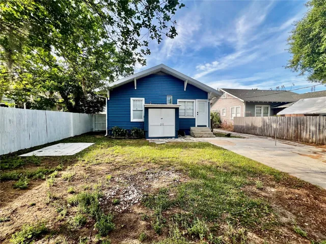 Exterior Back / laundry shed