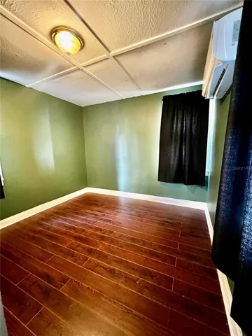 Bedrooms 2