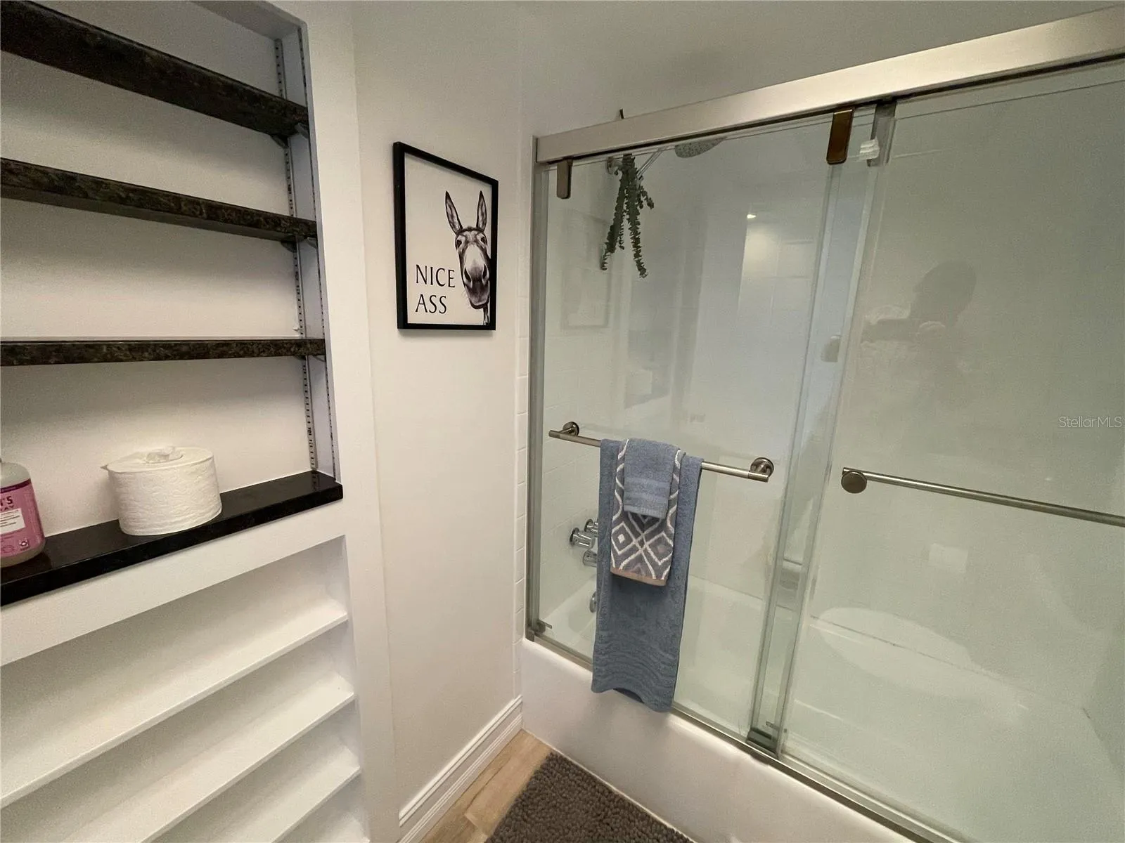 similar to primary bath