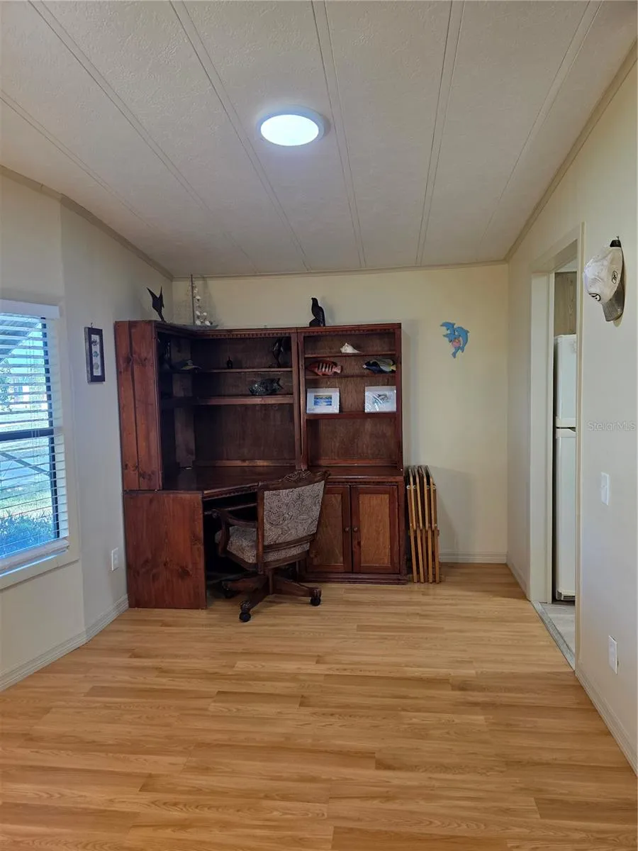 Office/desk area