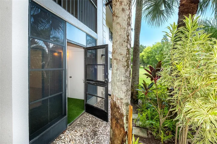 Vinyl windows