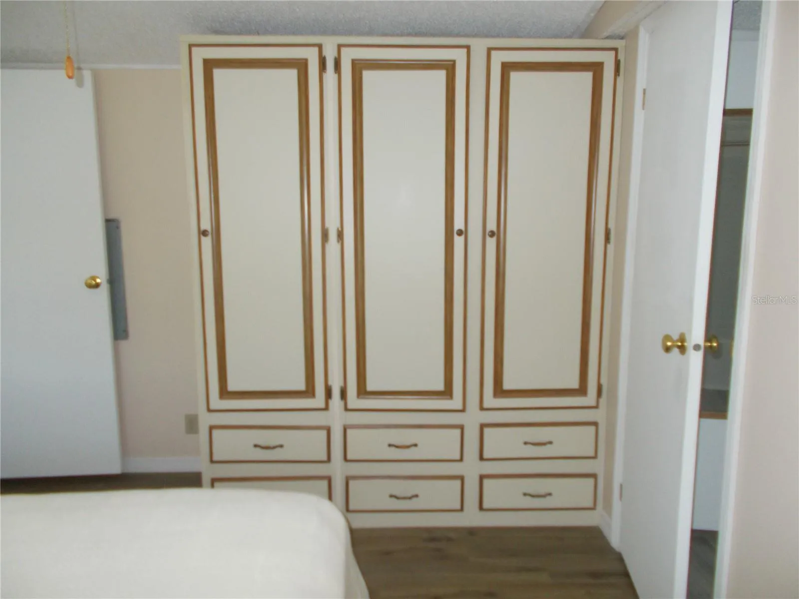 Primary Bedroom Closet