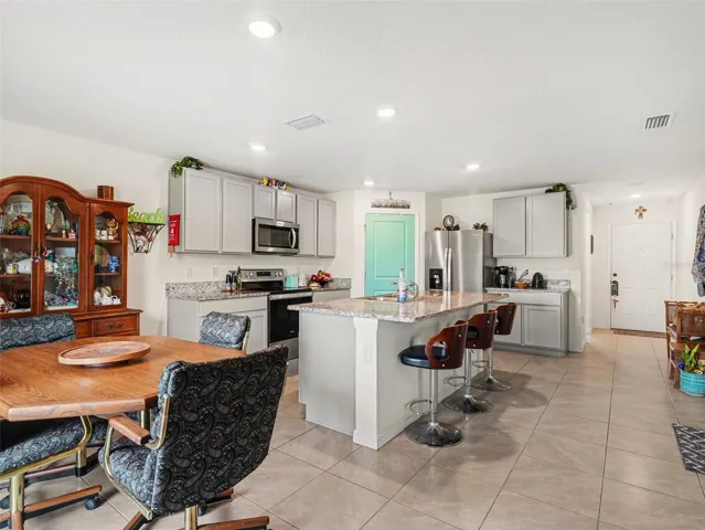 4114 Dovetail Lane, PALMETTO, FL 34221 - Kitchen