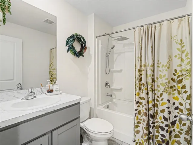 4114 Dovetail Lane, PALMETTO, FL 34221 - Bathroom 2 Downstairs