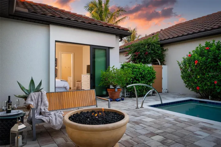 Gas firepit with underground line