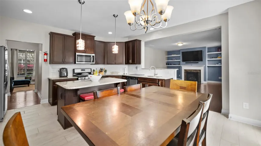 Kitchen/eat in kitchen area